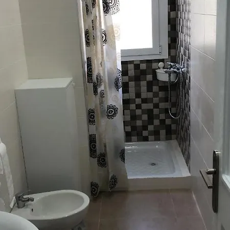 Precioso Apartamento Economico Y Limpio Cadiz